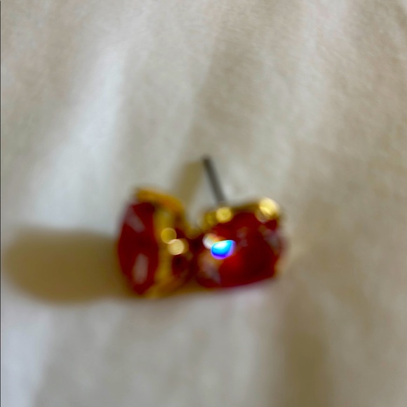 Jewelry - Elegant Gold and pink Stud Earrings